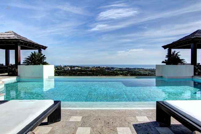 ***SCHÖNE VILLA IN LOS FLAMINGOS, BENAHAVIS***