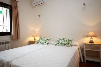 Thumbnail von ***Sehr schöne Villa mit Privat-Pool, komplett in 2012 renoviert***