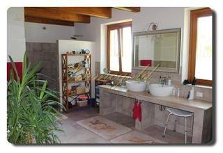 Thumbnail von Immogold, gepflegtes Landhaus in schöner Lage, nahe den Weinbergen und Alba