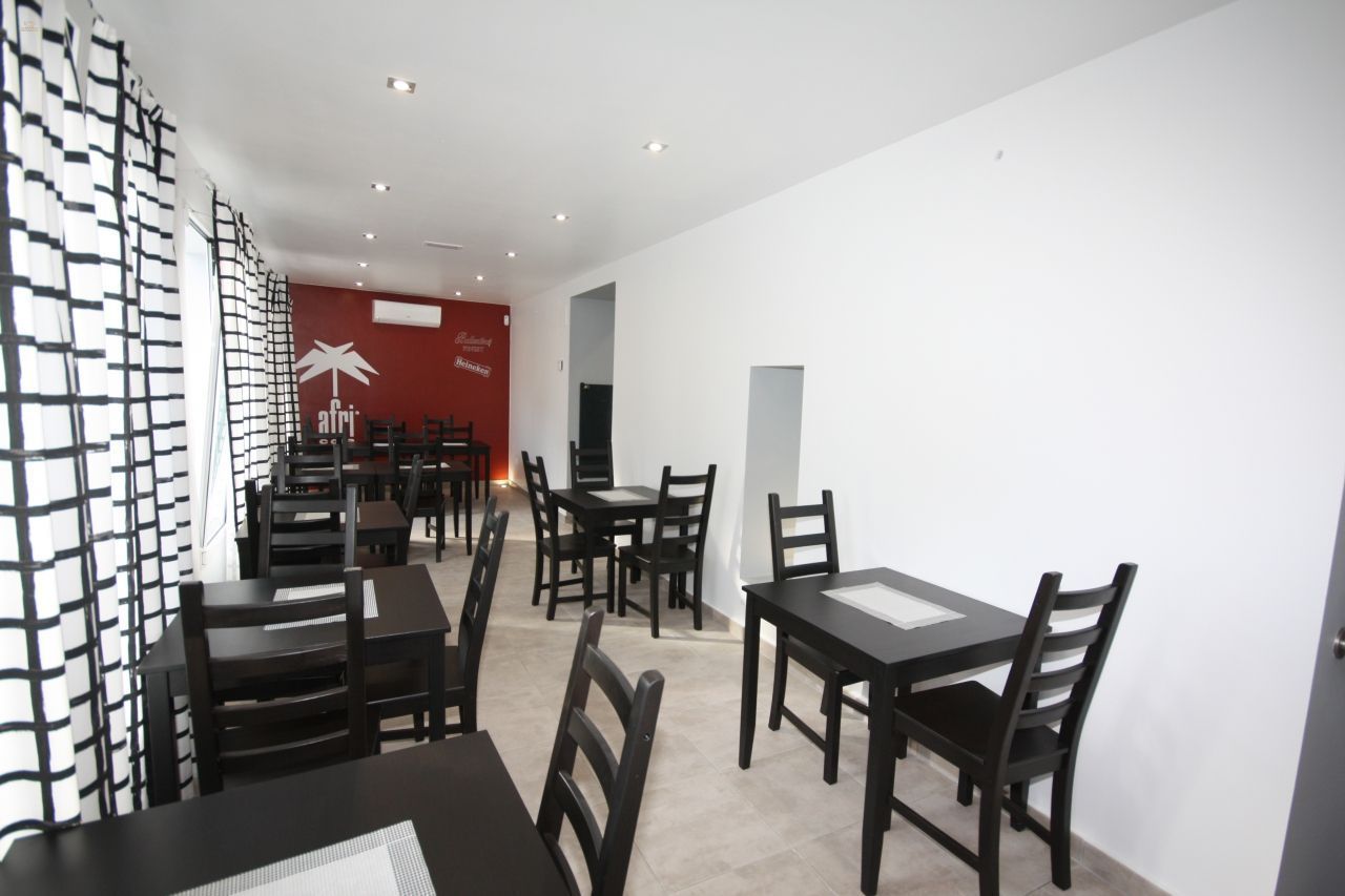 Thumbnail von ***Neuwertiges Restaurant mit eigener Wohnung in guter Lage von Denia***