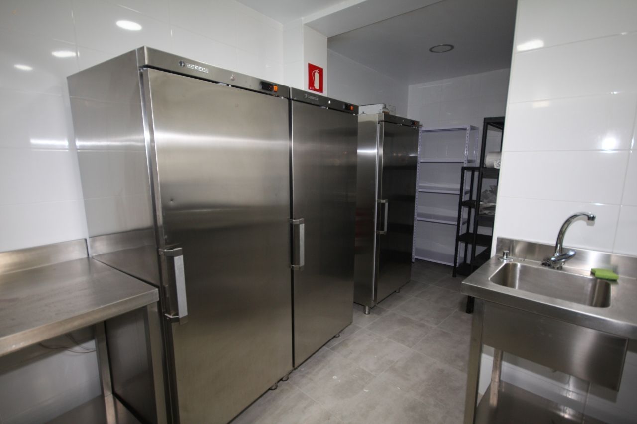 Thumbnail von ***Neuwertiges Restaurant mit eigener Wohnung in guter Lage von Denia***