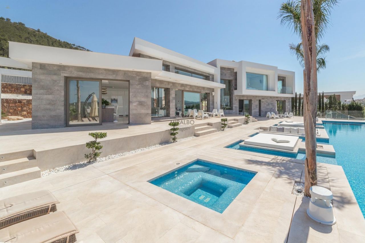 ***Neubauvilla Hermes in absolut einzigartiger Lage***