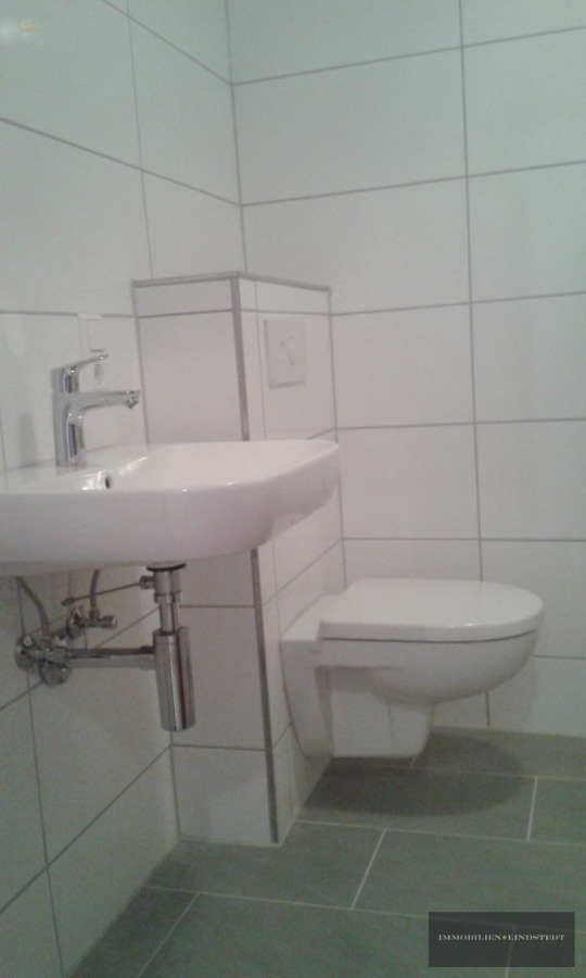 Thumbnail von immobilien-lindstedt.de / ZENTRALER GEHT’S NICHT! WOHN- UND GESCHÄFTSHAUS IN BINGEN AM RHEIN!