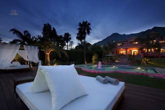 Thumbnail von Luxus-Villa in Sierra Blanca R2804303