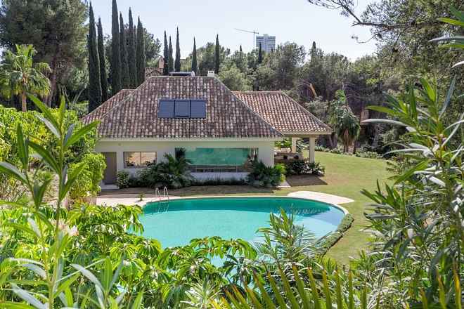 Luxus-Villa in Los Monteros R2697371