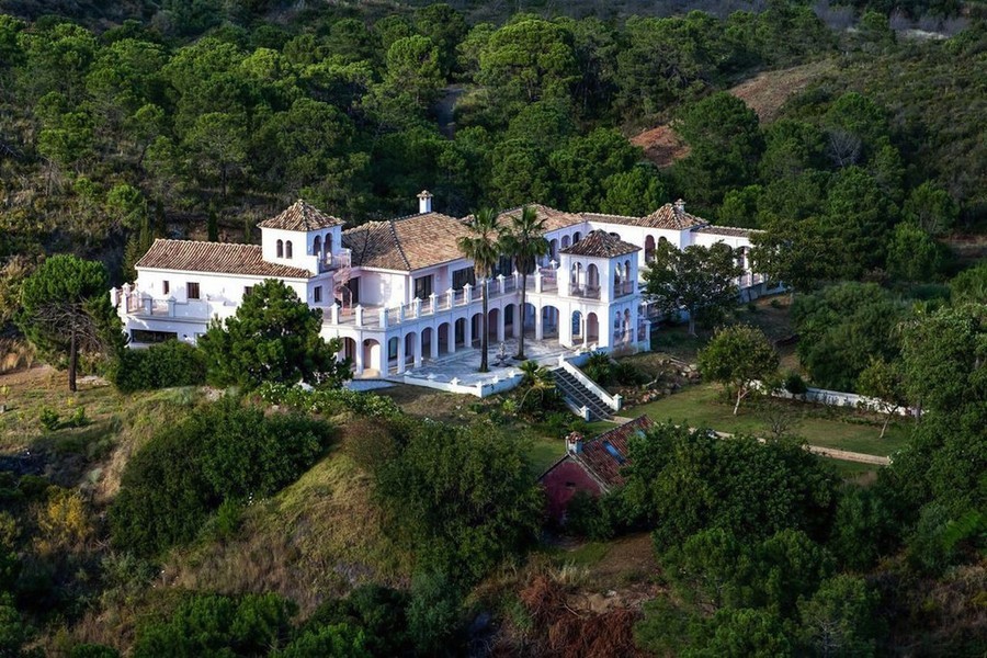 Luxus-Villa in Estepona R2777585