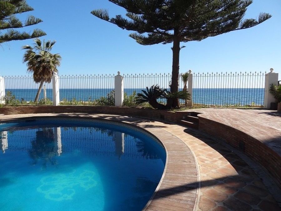 Luxus-Villa in The Golden Mile R2155375