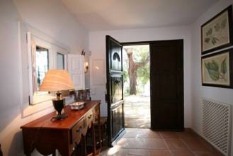 Thumbnail von Luxus-Villa La Mairena R2371289