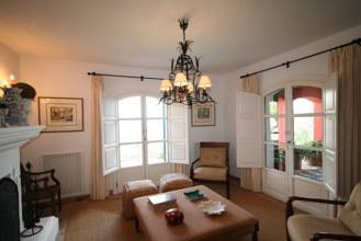 Thumbnail von Luxus-Villa La Mairena R2371289