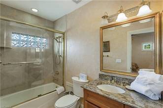 Thumbnail von 11523 Andy Rosse Lane