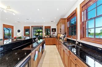 Thumbnail von 4836 SW 29th Avenue