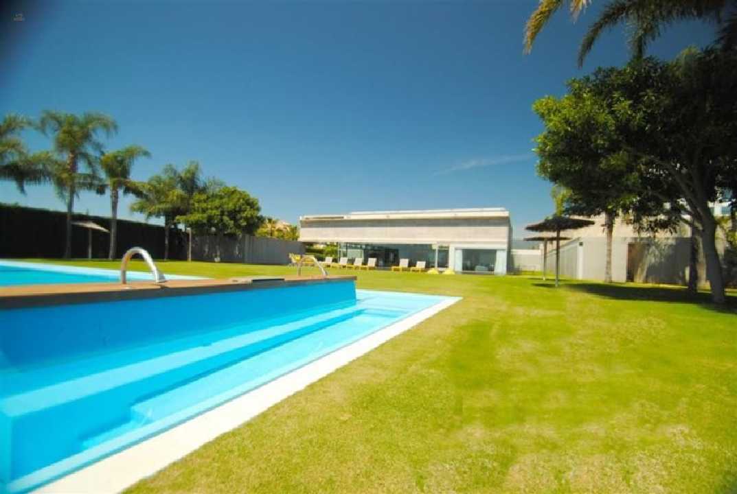 Luxus-Villa in Los Flamingos R2422760 