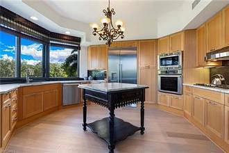 Thumbnail von 6597 NICHOLAS Boulevard 206