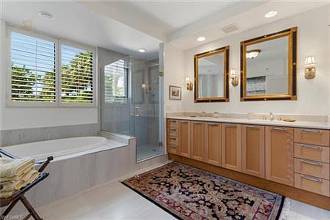 Thumbnail von 6597 NICHOLAS Boulevard 206