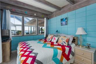 Thumbnail von 120 Little Carlos Lane Fort Myers Beach, FL 33931