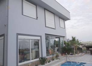 Thumbnail von Superangebot Pflegeleichte Villa mit Meerblick auch für 2 Familien