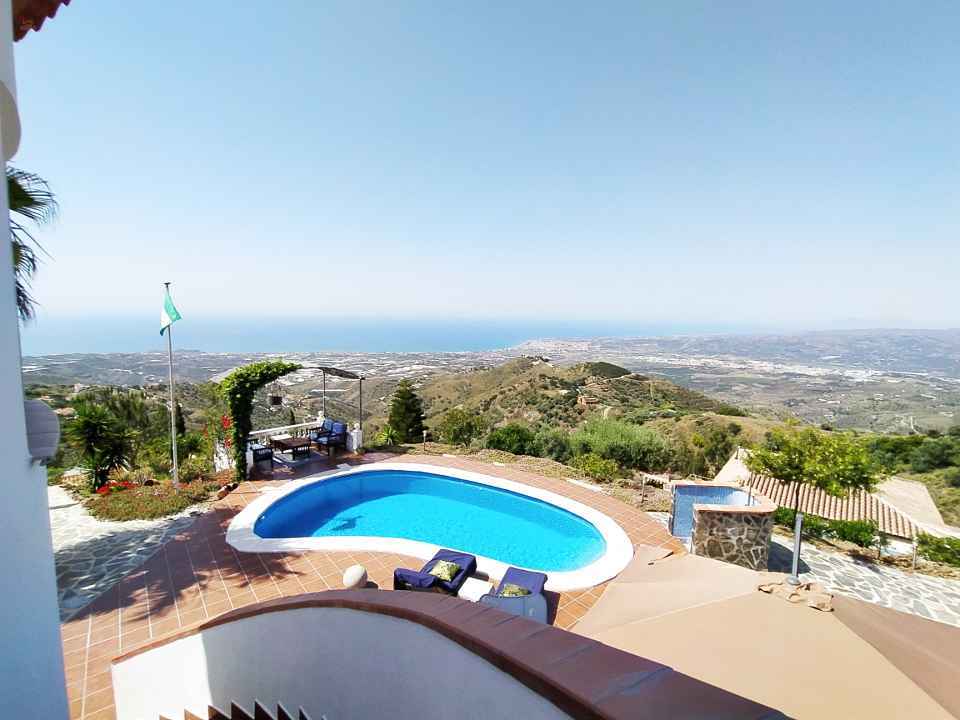 Luxuriöse Landhausvilla mit Meerblick - REDUZIERT