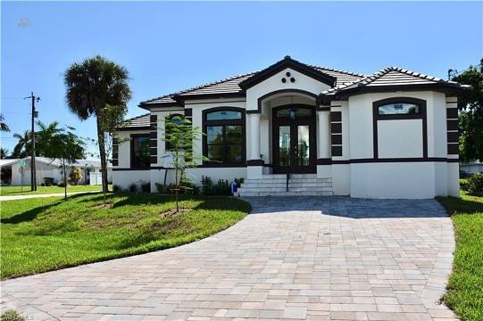 5266 Nautilus DriveCape Coral, FL 33904