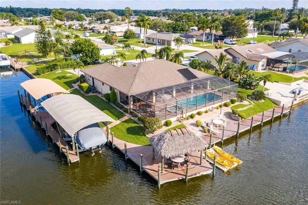 1044 SE 21st Avenue Cape Coral, FL 33990