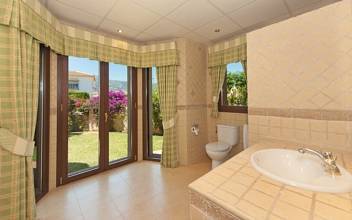 Thumbnail von Luxus-Villa in Mijas Costa R232865