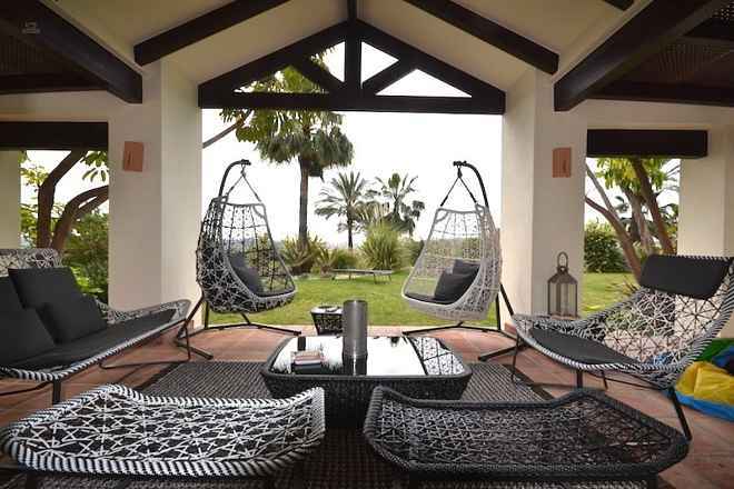 Luxus-Villa in Sierra Blanca R2408795