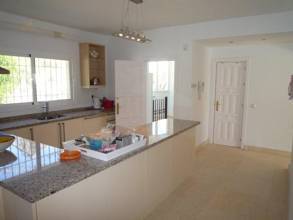 Thumbnail von Luxus-Villa in Elviria R2300543