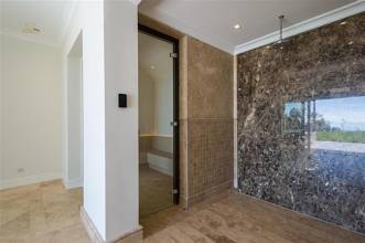 Thumbnail von Luxus-Villa in Sierra Blanca R2825156