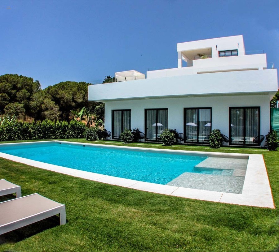 Luxus-Villa in Elviria R2827400