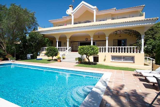 Luxus-Villa in El Paraiso R2738222 