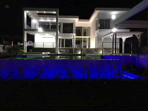 Luxus-Villa in Nueva Andalucia R2791226