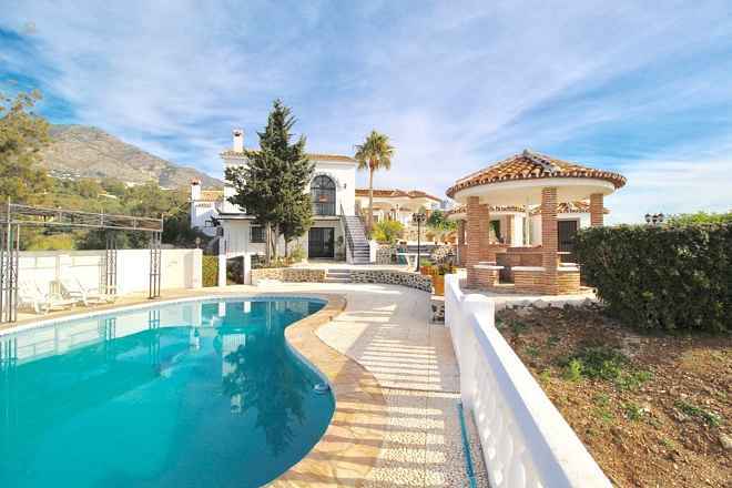 Luxus-Villa in Mijas R2844674
