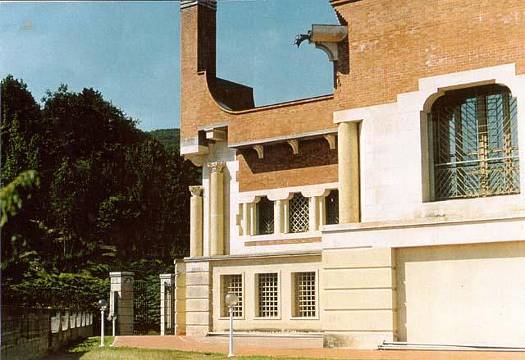 Beeindruckende neoklassische Villa