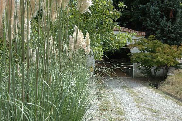 Thumbnail von Charmante Villa auf eigenem Hügel