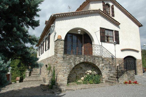 Thumbnail von Charmante Villa auf eigenem Hügel