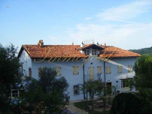 Ansprechendes Landhaus in den Weinhügeln