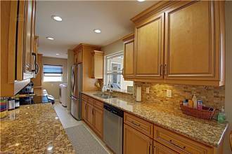 Thumbnail von 822 Montclaire CourtCape Coral, FL 33904