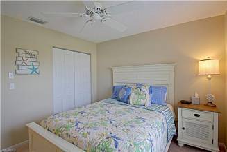 Thumbnail von 822 Montclaire CourtCape Coral, FL 33904