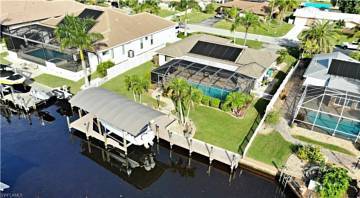 Thumbnail von 822 Montclaire CourtCape Coral, FL 33904