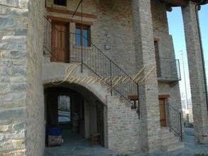 Thumbnail von Operational agriturismo with its own vineyard, in a highly interesting tourist wine region.