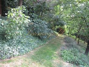 Thumbnail von Elegante, herrschaftliche Villa im residentiellen, repräsentativen Teil der Ortschaft.