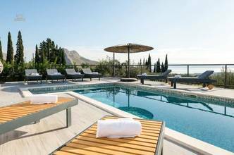 Thumbnail von Moderne Villa mit Swimmingpool und Meerblick, Region Split