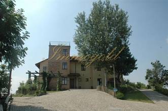 Thumbnail von Villa ristorante esclusiva con quattro camere da letto per gli ospiti arredate individualmente.