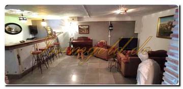 Thumbnail von Licht durchflutete Finca mit Gästehaus, Pool, Pferdestall und Reitplatz