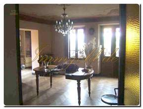 Thumbnail von Landhaus-Villa mit historischen Merkmalen im Herzen des Naturparks von Monte Fenera.