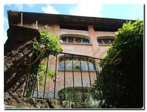 Thumbnail von Landhaus-Villa mit historischen Merkmalen im Herzen des Naturparks von Monte Fenera.