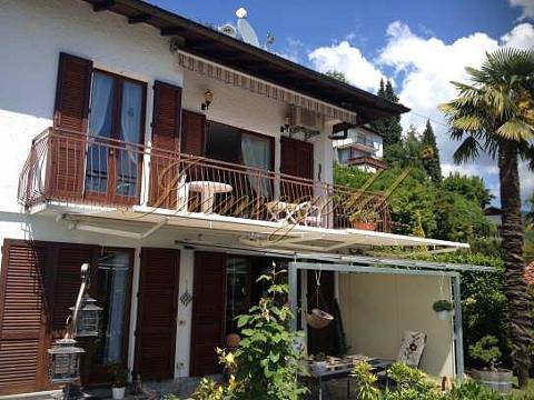 Doppelhaushälfte mit traumhaftem Seeblick in sonniger Südlage.