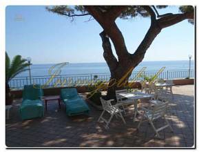 Thumbnail von Immogold Villa am Meer mit Depedancen