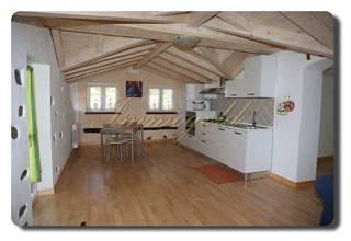 Thumbnail von Immogold Tolle Lage, vollständig renoviert Seeblick drei Wohnungen und Pool