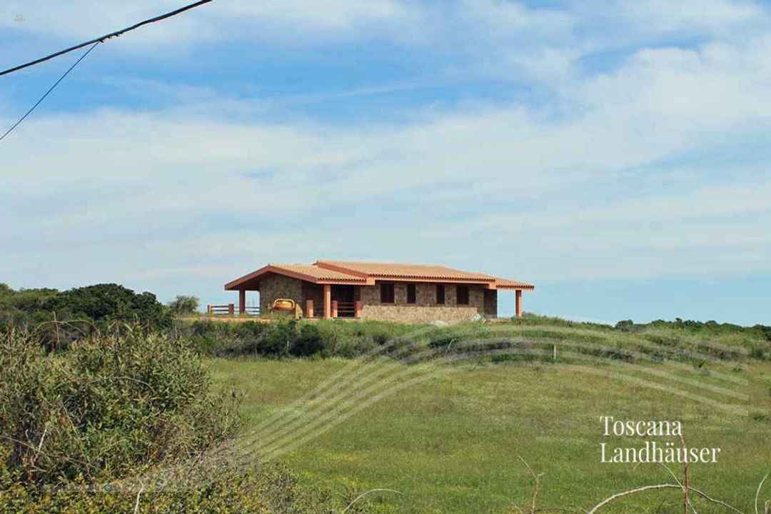 Neubau mit Meerblick und 3 ha großem Grundstück