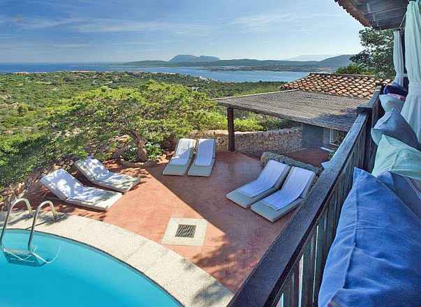 exklusive Villa mit atemberaubenden Meerblick und Pool